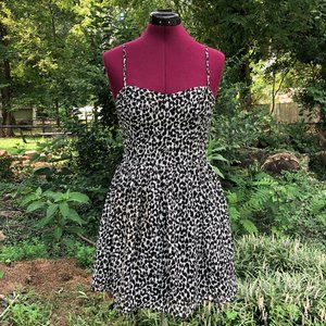Twenty One Leopard Print Short Sleeveless Dress